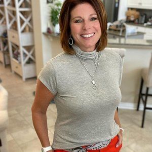 Cabi 4372 Slinky Turtleneck Fall 2022 Medium EUC